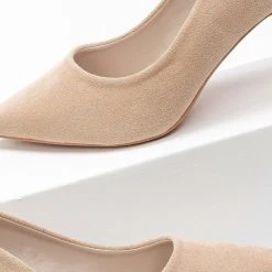 The Fashion Project Γόβες Suede με λεπτό τακούνι - Μπεζ 6 The Fashion Project Γόβες Suede με λεπτό τακούνι - Μπεζ -Γόβες Εκπτώσεις basic suede goves me lepto takouni 86426 4zvf 1