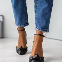 Γόβες με μπαρέτα και κόμπο VIZZANO 1285.424 - Μαύρο 13 Γόβες με μπαρέτα και κόμπο VIZZANO 1285.424 - Μαύρο -Γόβες Εκπτώσεις goves anoixtes me kompo vizzano 1285424 106440 sj7s