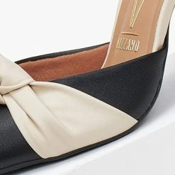 Γόβες με μπαρέτα και κόμπο VIZZANO 1285.424 - Μαύρο/Μπεζ 12 Γόβες με μπαρέτα και κόμπο VIZZANO 1285.424 - Μαύρο/Μπεζ -Γόβες Εκπτώσεις goves anoixtes me kompo vizzano 1285424 106442 kd9e 1