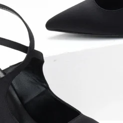 Γόβες μυτερές με χιαστί δέσιμο Tfp - Μαύρο -Γόβες Εκπτώσεις goves anoixtes me xiasti desimo tfp 108641 145m 1