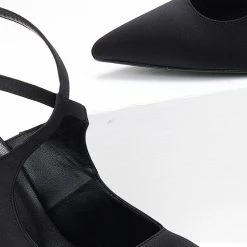 Γόβες μυτερές με χιαστί δέσιμο Tfp - Μαύρο -Γόβες Εκπτώσεις goves anoixtes me xiasti desimo tfp 108641 145m