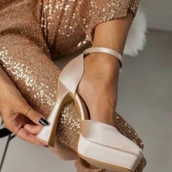 The Fashion Project Γόβες σατέν με μπαρέτα - Μπεζ -Γόβες Εκπτώσεις goves anoixtes saten me mpareta 105934 kke1