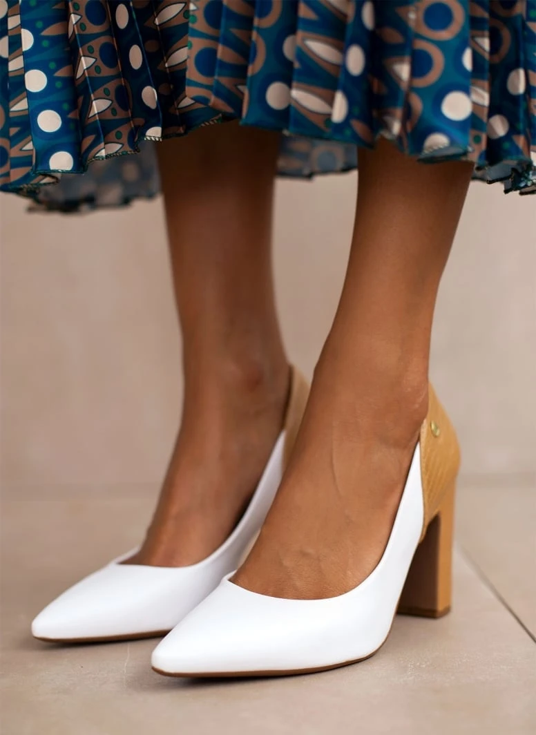 Γόβες μυτερές με διχρωμία VIZZANO 1285.431 - Caramel 1 Γόβες μυτερές με διχρωμία VIZZANO 1285.431 - Caramel