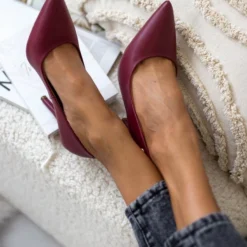 Γόβες μυτερές VIZZANO 1184.1101 - Μπορντό 10 Γόβες μυτερές VIZZANO 1184.1101 - Μπορντό -Γόβες Εκπτώσεις goves me metalliko diakosmitiko vizzano 11841101 106470 ukpz 1