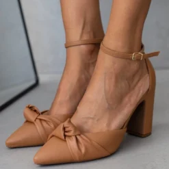 Γόβες με μπαρέτα και κόμπο VIZZANO 1285.424 - Κάμελ -Γόβες Εκπτώσεις goves me mpareta kai kompo vizzano 1285424 106441 rk7w 1