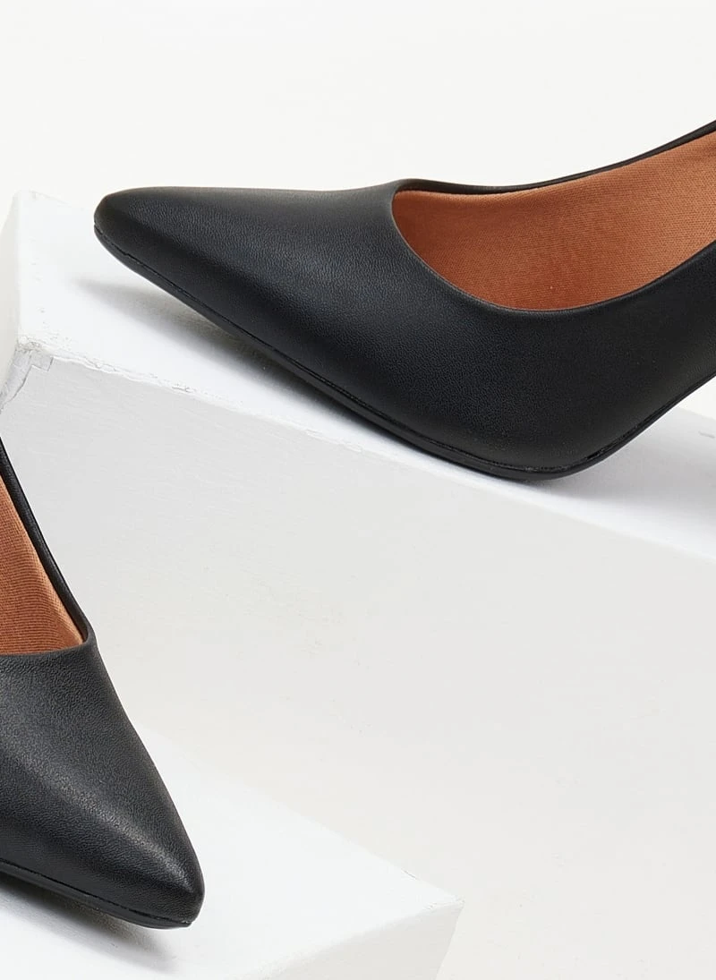 Γόβες μυτερές με ανάγλυφο σχέδιο VIZZANO 1285.431 - Μαύρο 5 Γόβες μυτερές με ανάγλυφο σχέδιο VIZZANO 1285.431 - Μαύρο - Image 5