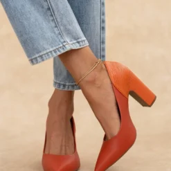 Γόβες μυτερές με ανάγλυφο σχέδιο VIZZANO 1285.431 - Κεραμιδί 13 Γόβες μυτερές με ανάγλυφο σχέδιο VIZZANO 1285.431 - Κεραμιδί -Γόβες Εκπτώσεις goves muteres me anaglufo sxedio vizzano 1285431 106451 8trb