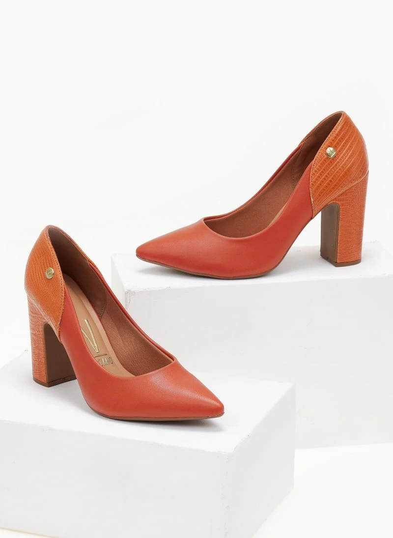 Γόβες μυτερές με ανάγλυφο σχέδιο VIZZANO 1285.431 - Κεραμιδί 3 Γόβες μυτερές με ανάγλυφο σχέδιο VIZZANO 1285.431 - Κεραμιδί - Image 3