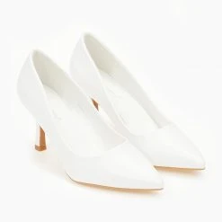 The Fashion Project Γόβες μυτερές με λεπτό τακούνι - Λευκό 7 The Fashion Project Γόβες μυτερές με λεπτό τακούνι - Λευκό -Γόβες Εκπτώσεις goves muteres me lepto takouni 100003 zkka 1