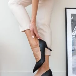 The Fashion Project Γόβες μυτερές με λεπτό τακούνι - Μαύρο