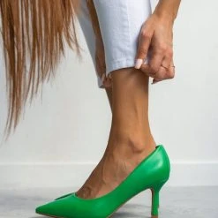 The Fashion Project Γόβες μυτερές με λεπτό τακούνι - Πράσινο -Γόβες Εκπτώσεις goves muteres me lepto takouni 100006 upng 1