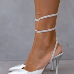 Γόβες μυτερές με Strass έλασμα Tfp - Ασημί 13 Γόβες μυτερές με Strass έλασμα Tfp - Ασημί -Γόβες Εκπτώσεις goves muteres me strass elasma tfp 107867 s6mn