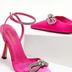 The Fashion Project Γόβες σατέν με μπαρέτα και Strass - Φούξια -Γόβες Εκπτώσεις goves muteres me strass fiogko 104645 1ng2