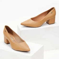 Γόβες μυτερές με χαμηλό τακούνι VIZZANO 1220.315 - Κάμελ -Γόβες Εκπτώσεις goves muteres me xamilo takouni vizzano 1220315 103056 1h2s