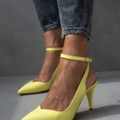 Γόβες μυτερές με λουράκι Tfp - Λεμονί -Γόβες Εκπτώσεις goves muteres tfp me louraki 100902 b1vz 1