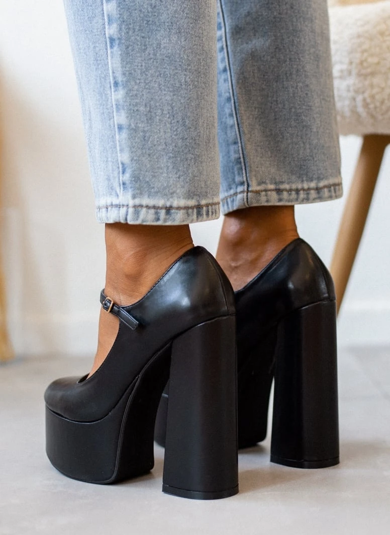 The Fashion Project Γόβες με φιάπα και κούμπωμα στο πλάι - Μαύρο 7 The Fashion Project Γόβες με φιάπα και κούμπωμα στο πλάι - Μαύρο - Image 7