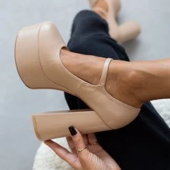 The Fashion Project Γόβες με φιάπα και κούμπωμα στο πλάι - Nude 15 The Fashion Project Γόβες με φιάπα και κούμπωμα στο πλάι - Nude -Γόβες Εκπτώσεις goves platform me mpareta 105478 bfly 1