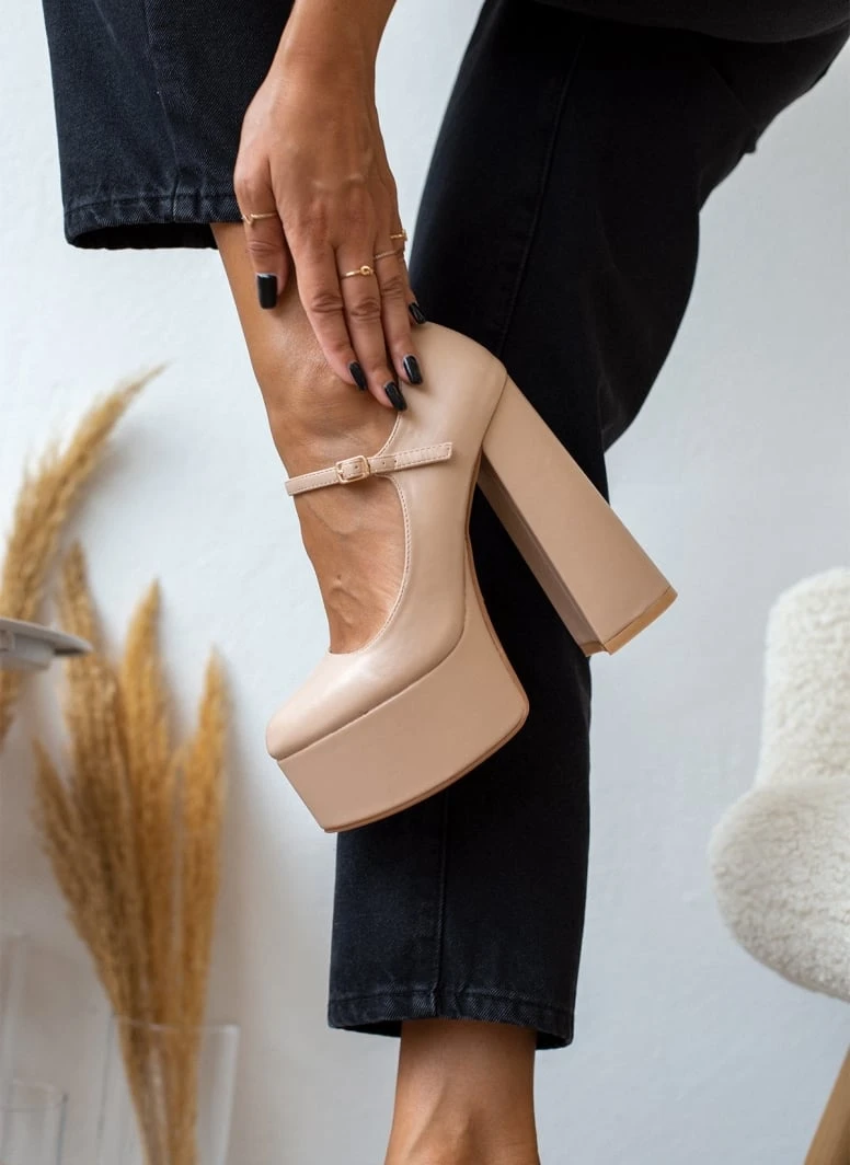 The Fashion Project Γόβες με φιάπα και κούμπωμα στο πλάι - Nude 1 The Fashion Project Γόβες με φιάπα και κούμπωμα στο πλάι - Nude