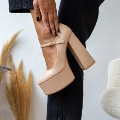 The Fashion Project Γόβες με φιάπα και κούμπωμα στο πλάι - Nude