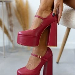 The Fashion Project Γόβες με φιάπα και κούμπωμα στο πλάι - Μπορντό 14 The Fashion Project Γόβες με φιάπα και κούμπωμα στο πλάι - Μπορντό -Γόβες Εκπτώσεις goves platform me mpareta 105479 v4hp