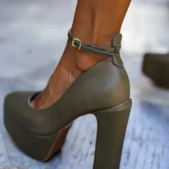 Γόβες με φιάπα ψηλή VIZZANO 1400.102 - Λαδί 13 Γόβες με φιάπα ψηλή VIZZANO 1400.102 - Λαδί -Γόβες Εκπτώσεις goves platform me mpareta vizzano 1400102 106404 a1no 1