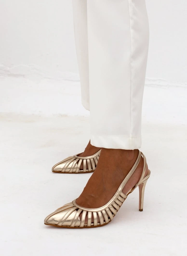 Γόβες μυτερές με ανοίγματα Tfp - Χρυσό 1 Γόβες μυτερές με ανοίγματα Tfp - Χρυσό