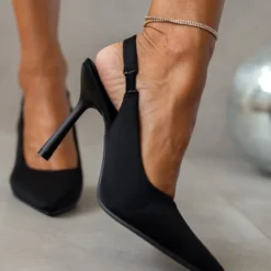 The Fashion Project Γόβες σατέν μυτερές με άνοιγμα - Μαύρο -Γόβες Εκπτώσεις goves saten anoixtes me lepto takouni 106896 ngzw