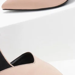 Γόβες σατέν με λουράκι Tfp - Nude 9 Γόβες σατέν με λουράκι Tfp - Nude -Γόβες Εκπτώσεις goves saten me louraki tfp 109193 t0gi