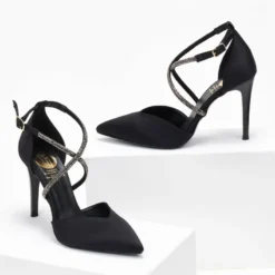 Γόβες σατέν με Strass λουράκια Tfp Exclusive - Μαύρο 9 Γόβες σατέν με Strass λουράκια Tfp Exclusive - Μαύρο -Γόβες Εκπτώσεις goves saten me strass lourakia tfp exclusive 108290 isz9