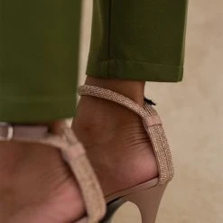 Γόβες σατέν με Strass μπαρέτα Tfp - Nude 10 Γόβες σατέν με Strass μπαρέτα Tfp - Nude -Γόβες Εκπτώσεις goves saten me strass mpareta tfp 108628 bjj8