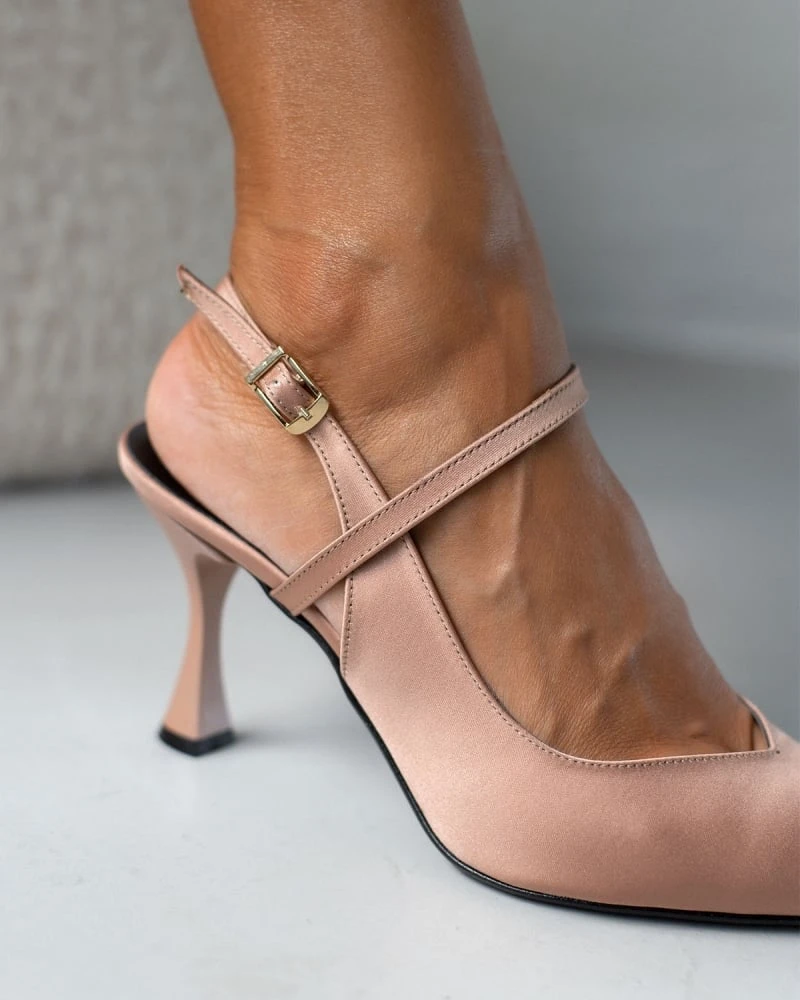 Γόβες σατέν μυτερές Tfp - Nude 1 Γόβες σατέν μυτερές Tfp - Nude