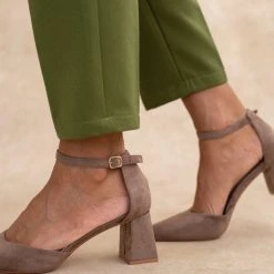 The Fashion Project Γόβες Suede ανοιχτές με μπαρέτα - Πούρο -Γόβες Εκπτώσεις goves suede anoixtes me mpareta 107151 k058