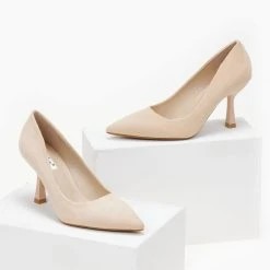 The Fashion Project Γόβες Suede με λεπτό τακούνι - Μπεζ 9 The Fashion Project Γόβες Suede με λεπτό τακούνι - Μπεζ -Γόβες Εκπτώσεις goves suede me lepto takouni 106658 hia7 1