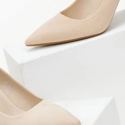 The Fashion Project Γόβες Suede με λεπτό τακούνι - Μπεζ 11 The Fashion Project Γόβες Suede με λεπτό τακούνι - Μπεζ -Γόβες Εκπτώσεις goves suede me lepto takouni 106658 v1oe