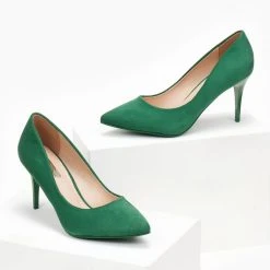 The Fashion Project Γόβες Suede μυτερές - Πράσινο -Γόβες Εκπτώσεις goves suede muteres me lepto takouni 107050 y6os 1