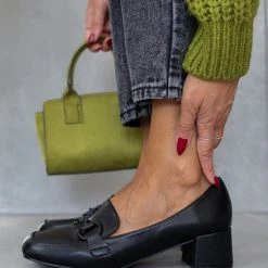 The Fashion Project Loafers με αγκράφα στο ίδιο χρώμα - Μαύρο 11 The Fashion Project Loafers με αγκράφα στο ίδιο χρώμα - Μαύρο -Γόβες Εκπτώσεις loafers me agkrafa sto idio xrwma 108833 ftxn