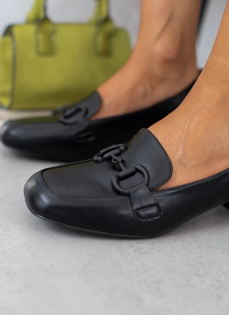 The Fashion Project Loafers με αγκράφα στο ίδιο χρώμα - Μαύρο 8 The Fashion Project Loafers με αγκράφα στο ίδιο χρώμα - Μαύρο - Image 8