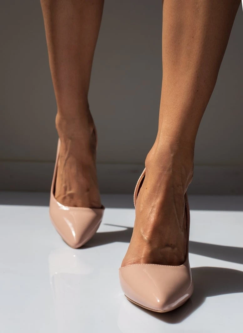 The Fashion Project Γόβες λουστρίνι με άνοιγμα στο πλάι - Nude 1 The Fashion Project Γόβες λουστρίνι με άνοιγμα στο πλάι - Nude