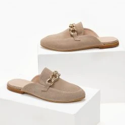 Mules καστόρινα με αλυσίδα Estil - Πούρο 11 Mules καστόρινα με αλυσίδα Estil - Πούρο -Γόβες Εκπτώσεις mules estil kastorina me alusida 103676 wr7n