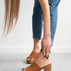 Mules καστόρινα με φαρδιά φάσα Tfp - Ταμπά 11 Mules καστόρινα με φαρδιά φάσα Tfp - Ταμπά -Γόβες Εκπτώσεις mules kastorina tfp me fardia fasa 101692 b52g