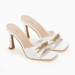 The Fashion Project Mules με αλυσίδα στη φάσα - Λευκό -Γόβες Εκπτώσεις mules me alusida sti fasa 103650 w3cw