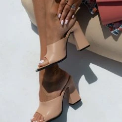 The Fashion Project Mules με ιδιαίτερη σόλα - Μπεζ -Γόβες Εκπτώσεις mules me idiaiteri sola 103630 7t7b