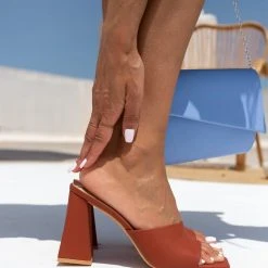 The Fashion Project Mules με ιδιαίτερο τακούνι - Caramel -Γόβες Εκπτώσεις mules me idiaitero takouni 103606 6usa