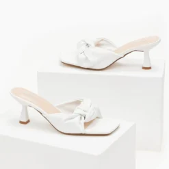 The Fashion Project Mules με κόμπο - Λευκό 8 The Fashion Project Mules με κόμπο - Λευκό -Γόβες Εκπτώσεις mules me kompo 100158 2jpk