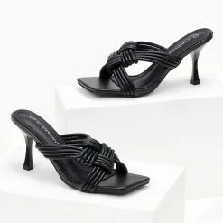 The Fashion Project Mules με λεπτά πλεγμένα λουράκια - Μαύρο 11 The Fashion Project Mules με λεπτά πλεγμένα λουράκια - Μαύρο -Γόβες Εκπτώσεις mules me lepta plegmena lourakia 100070 h4ry