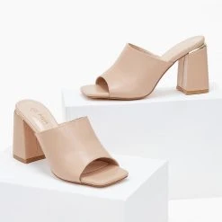 The Fashion Project Mules με μεταλλική λεπτομέρεια - Μπεζ -Γόβες Εκπτώσεις mules me metalliki leptomereia 101376 kto7