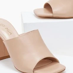 The Fashion Project Mules με μεταλλική λεπτομέρεια - Μπεζ -Γόβες Εκπτώσεις mules me metalliki leptomereia 101376 su5t