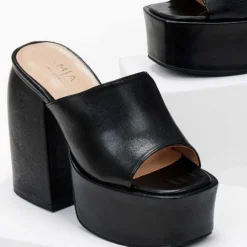 The Fashion Project Mules με Platform σόλα - Μαύρο -Γόβες Εκπτώσεις mules me platform sola 103738 8ixo