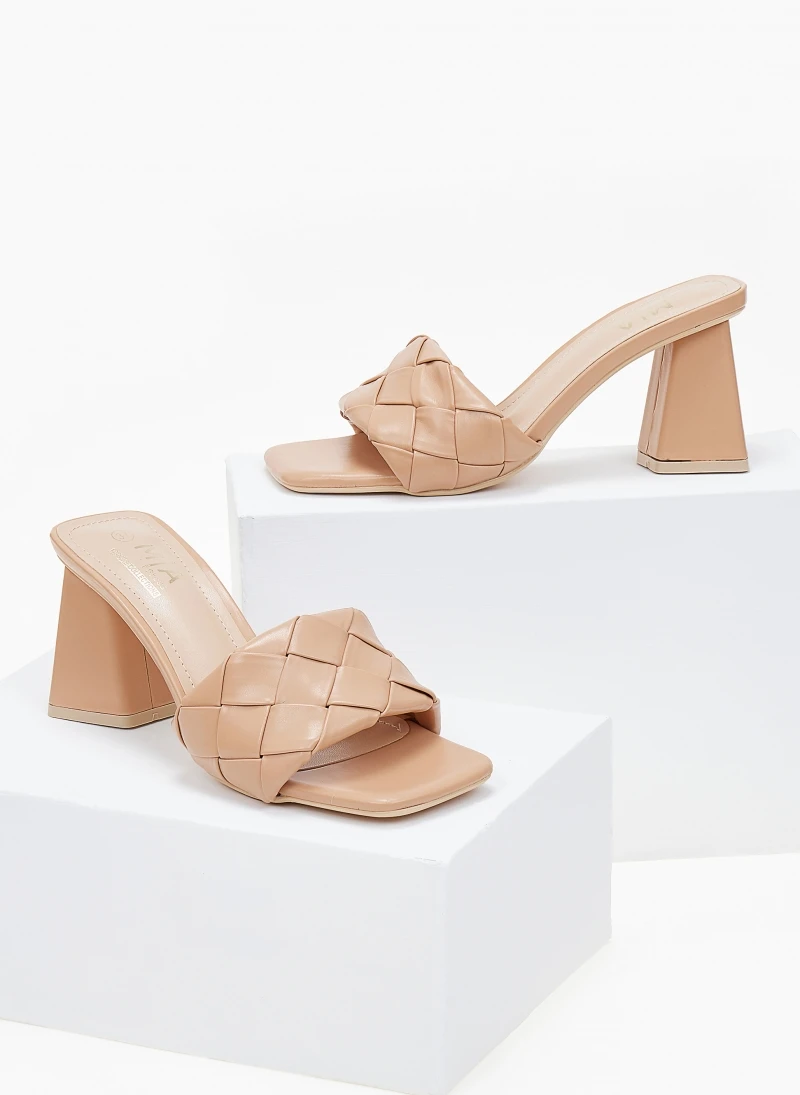 The Fashion Project Mules με πλεκτό σχέδιο στη φάσα - Μπεζ 4 The Fashion Project Mules με πλεκτό σχέδιο στη φάσα - Μπεζ - Image 4