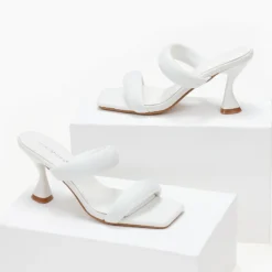 The Fashion Project Mules με Puffed φάσες - Λευκό 12 The Fashion Project Mules με Puffed φάσες - Λευκό -Γόβες Εκπτώσεις mules me puffed fases 103983 byhu